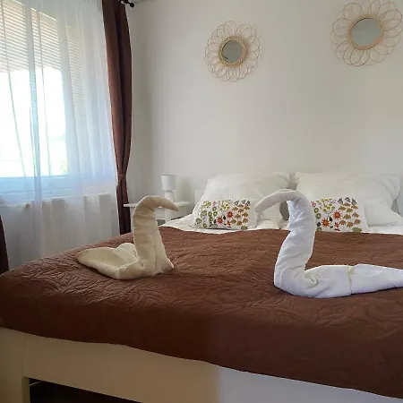 Kincso Vendeghaz Apartment Sarospatak