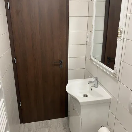 Kincso Vendeghaz Apartment *