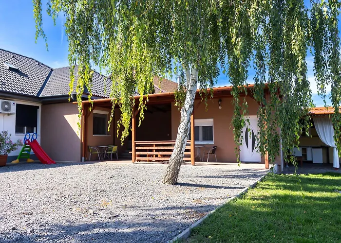 Kincso Vendeghaz Apartament *